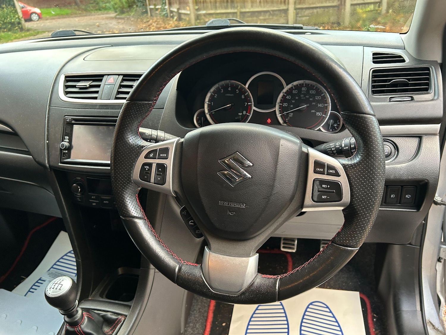 Used Suzuki Swift 2014 for sale - 76498938: Photo 6