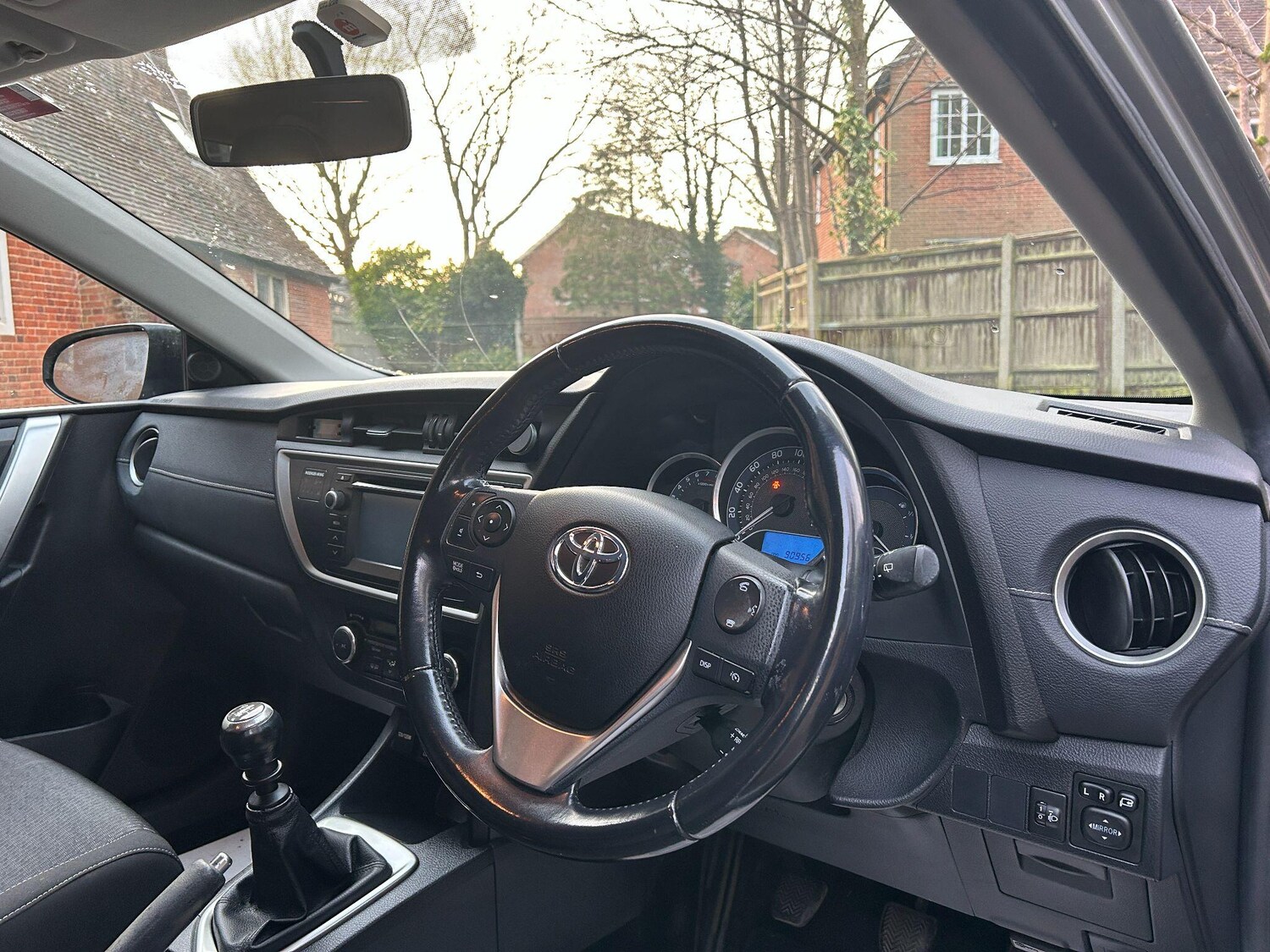 Used Toyota Auris 2015 for sale - 77016283: Photo 5