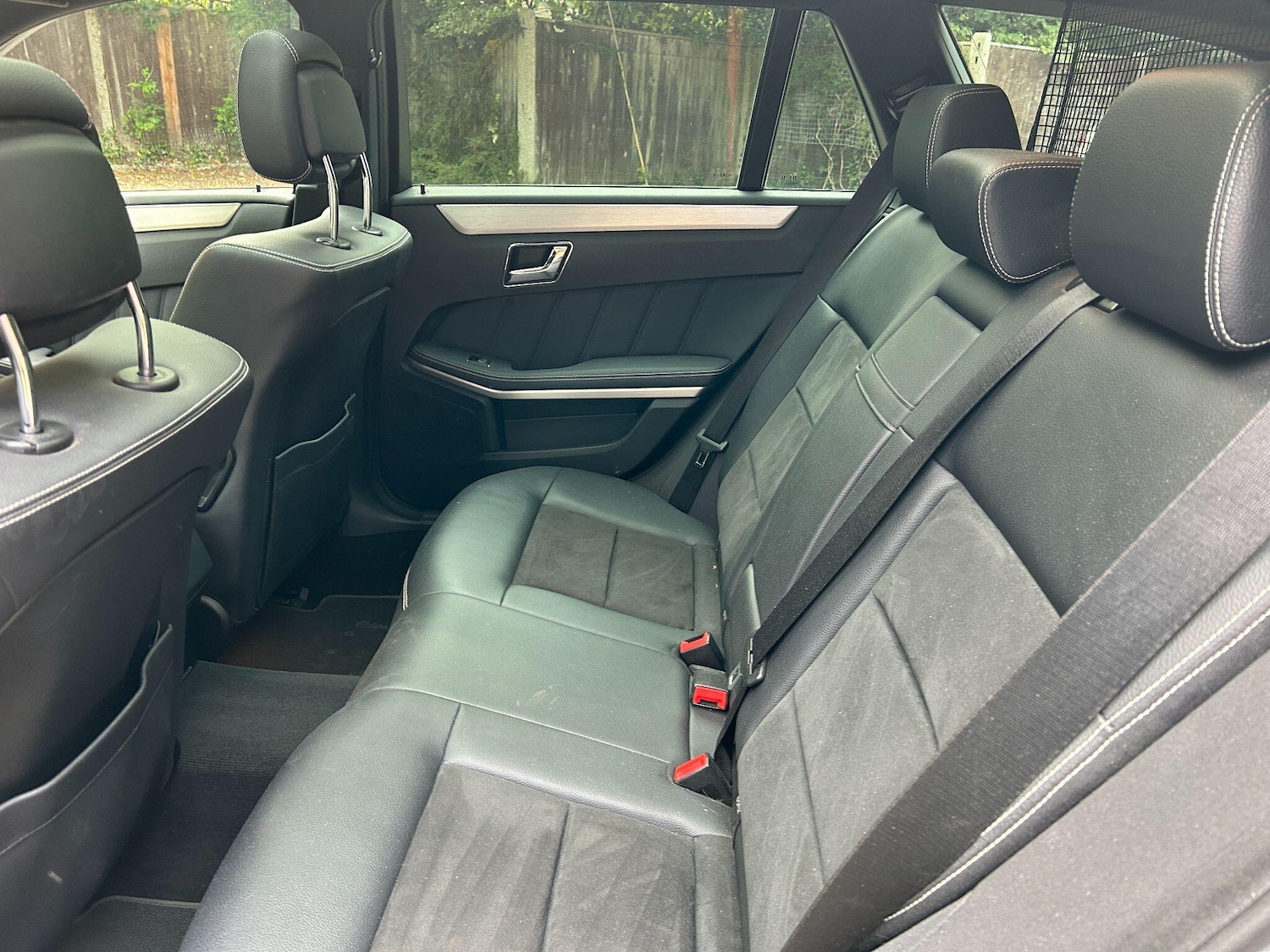 Used Mercedes-Benz E Class 2011 for sale - 76987975: Photo 13