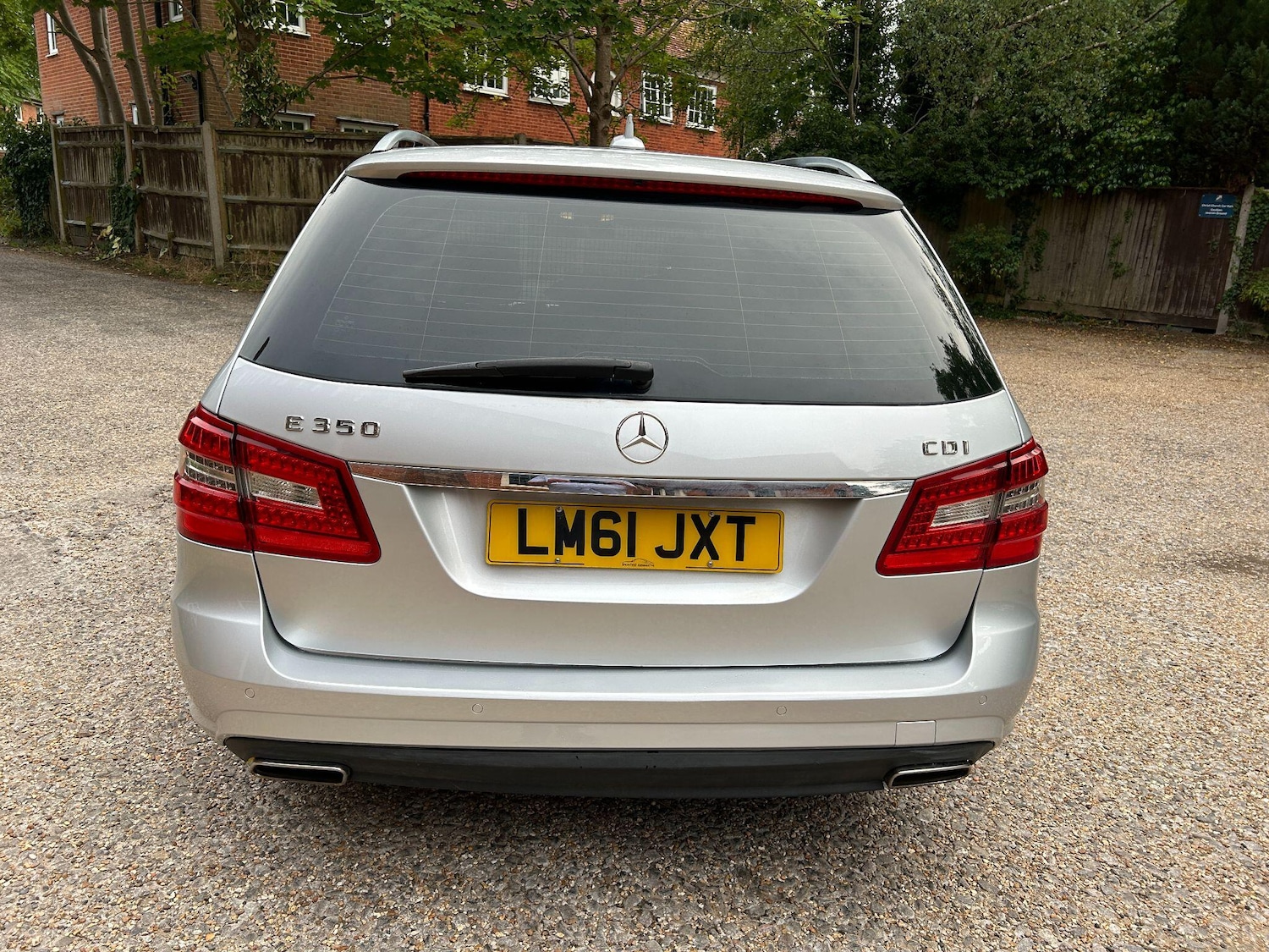 Used Mercedes-Benz E Class 2011 for sale - 76987975: Photo 20