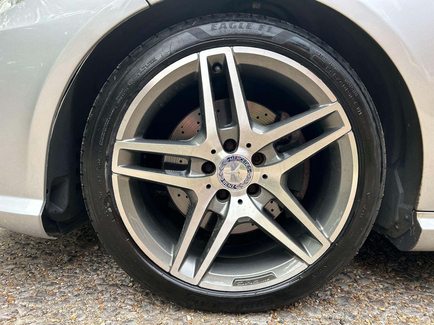 Used Mercedes-Benz E Class 2011 for sale - 76987975: Photo 23