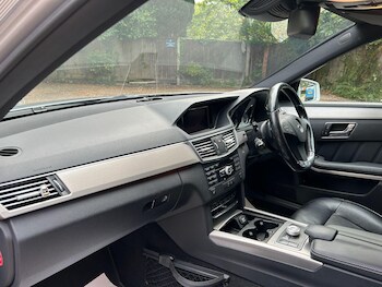 Used Mercedes-Benz E Class 2011 for sale - 76987975: Photo