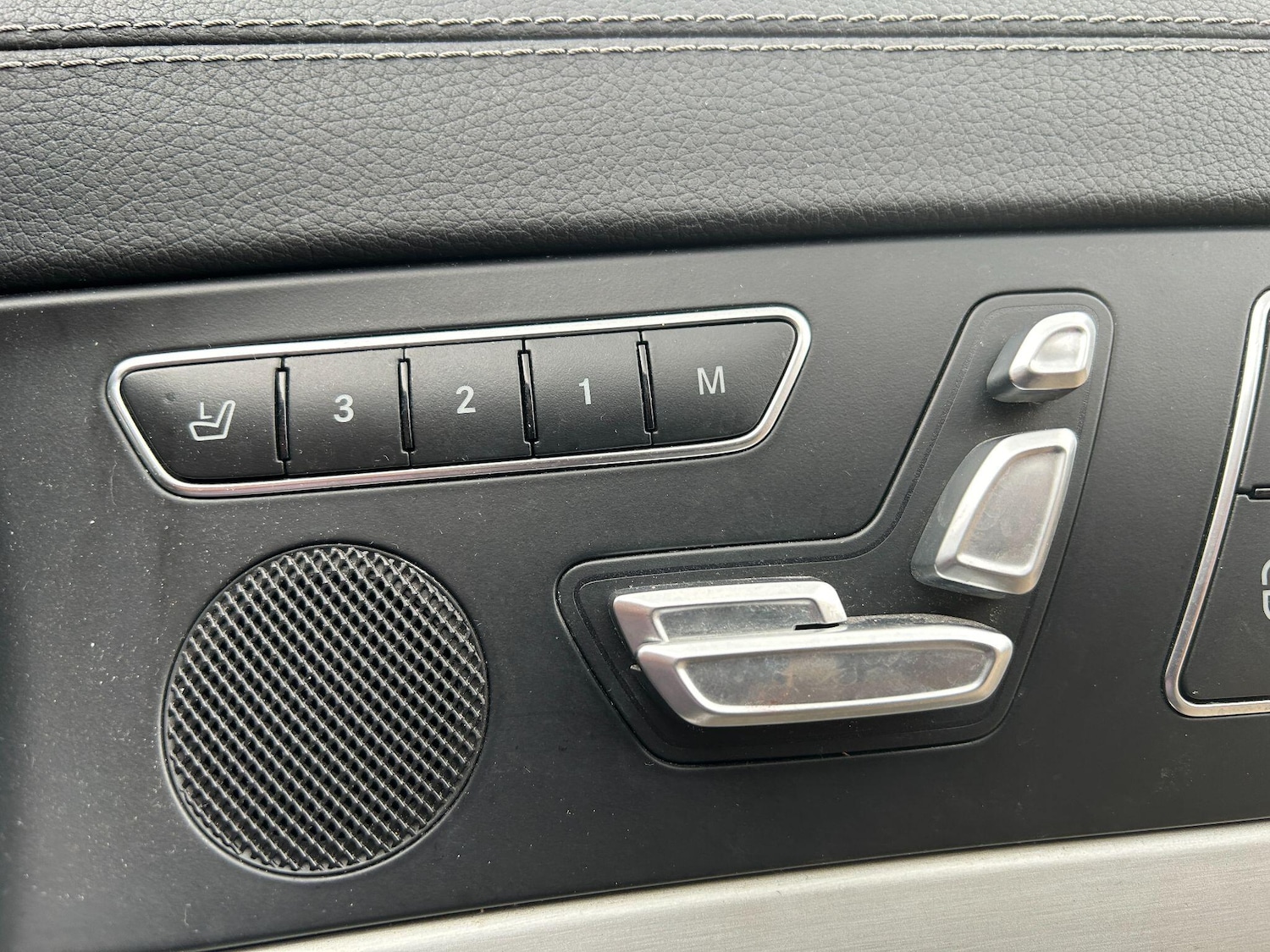 Used Mercedes-Benz SL 2014 for sale - 76993626: Photo 13