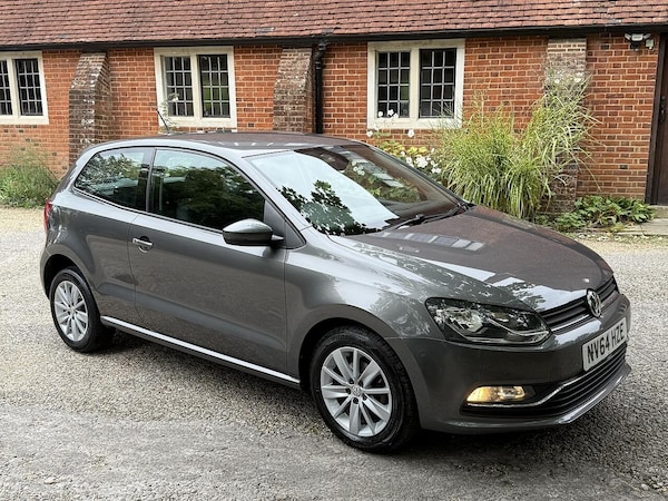 Used Volkswagen Polo 2014 for sale - 75990083: Photo 2