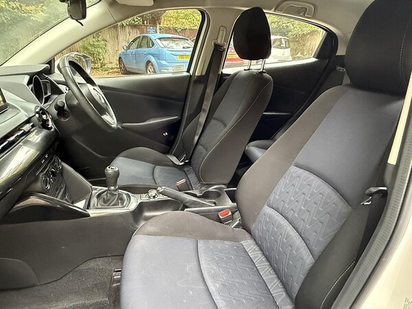 Used Mazda Mazda2 for sale - 76240162: Photo 16