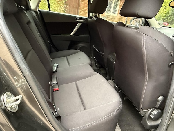 Used Mazda Mazda3 2011 for sale - 76021074: Photo 24