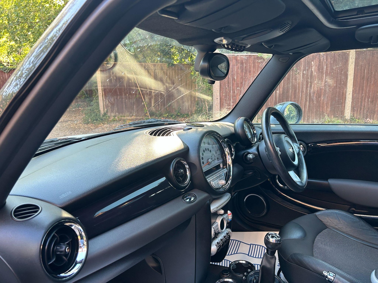 Used MINI Hatch 2010 for sale - 76988589: Photo 4