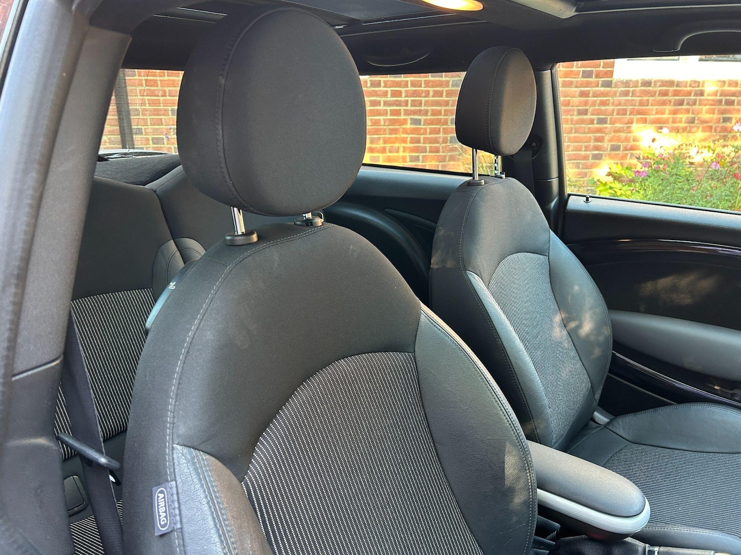 Used MINI Hatch 2010 for sale - 76988589: Photo 7