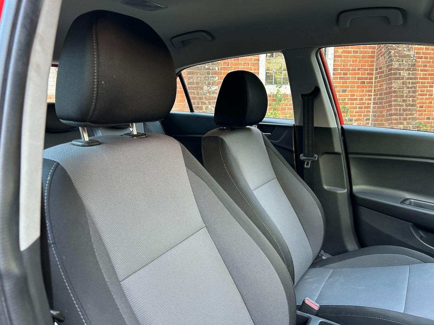 Used Hyundai i20 2019 for sale - 76370799: Photo 7