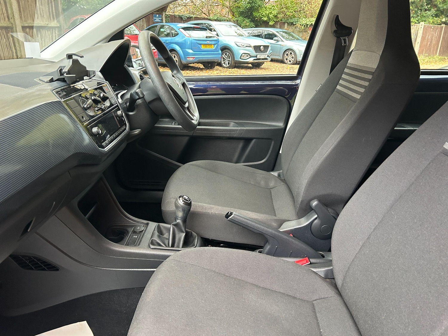 Used Volkswagen up! 2018 for sale - 76458061: Photo 3