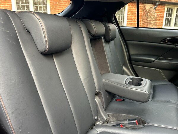 Used Mitsubishi Eclipse Cross 2018 for sale - 76314385: Photo 14