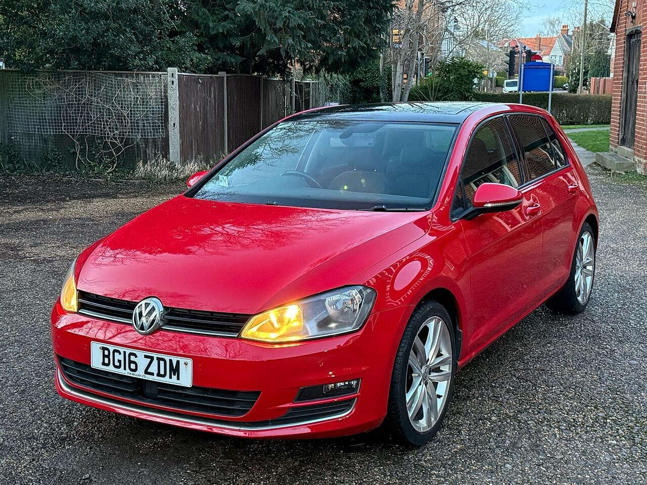 Used Volkswagen Golf 2016 for sale - 77131892: Photo 5