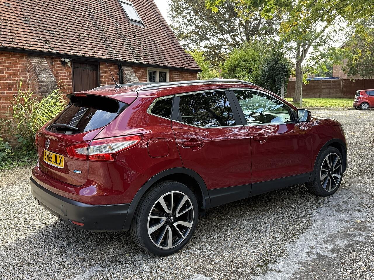 Used Nissan Qashqai 2015 for sale - 76174832: Photo 16