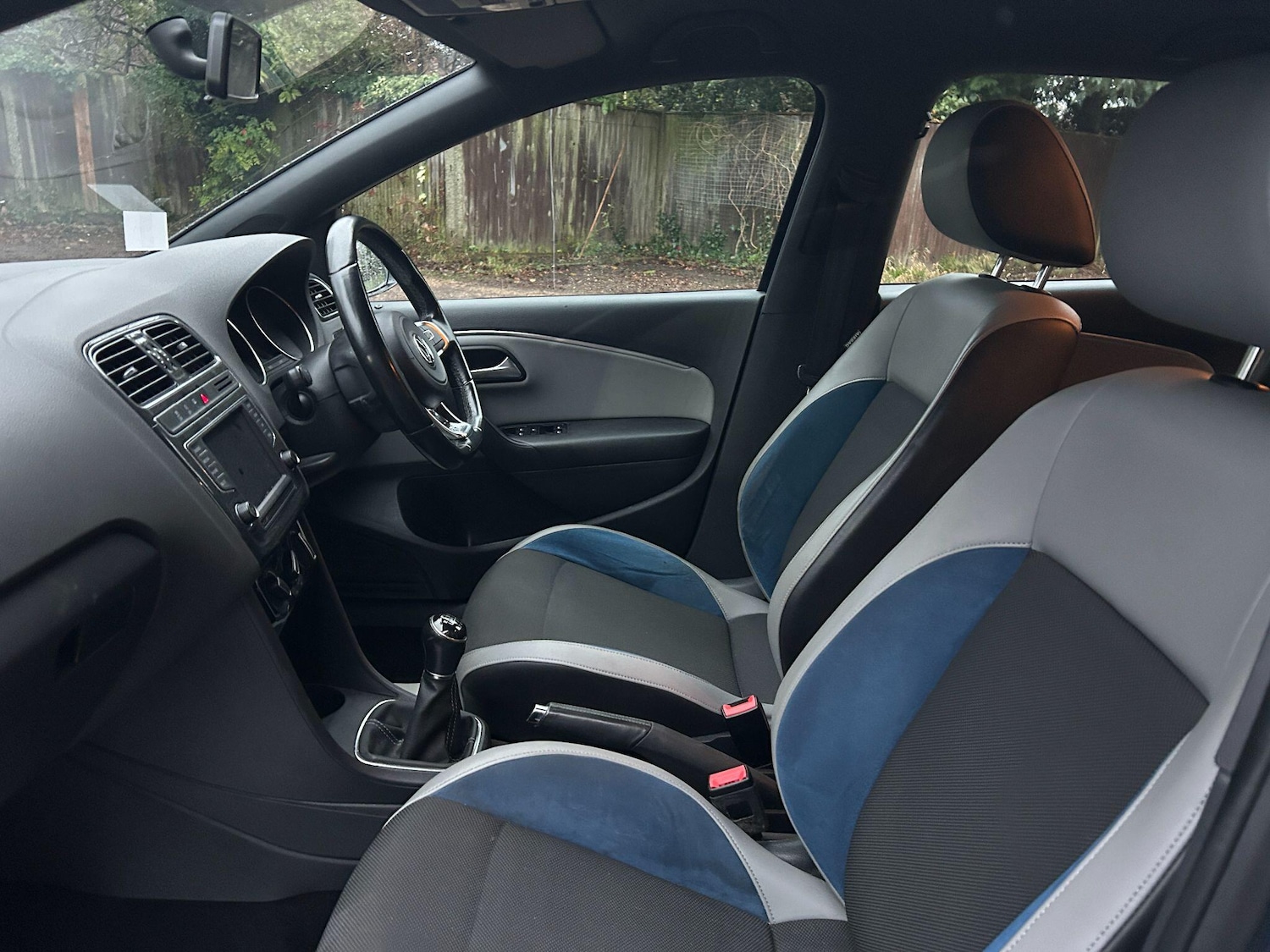 Used Volkswagen Polo 2014 for sale - 76993804: Photo 3