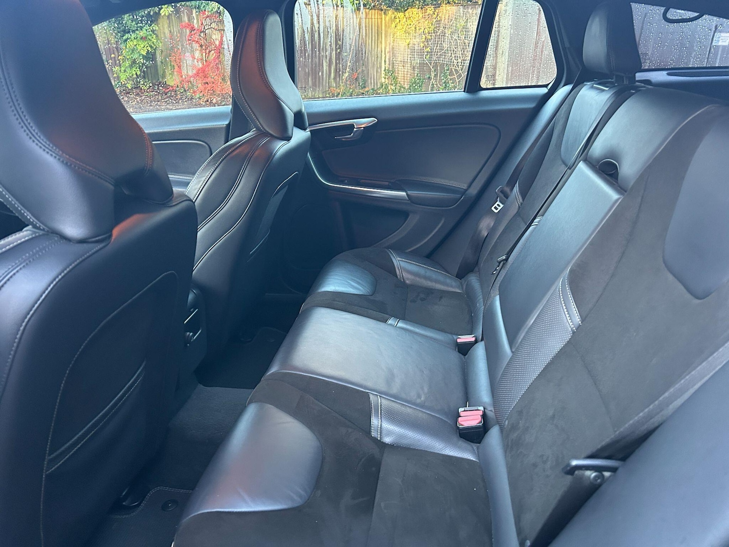 Used Volvo V60 2016 for sale - 76865925: Photo 10