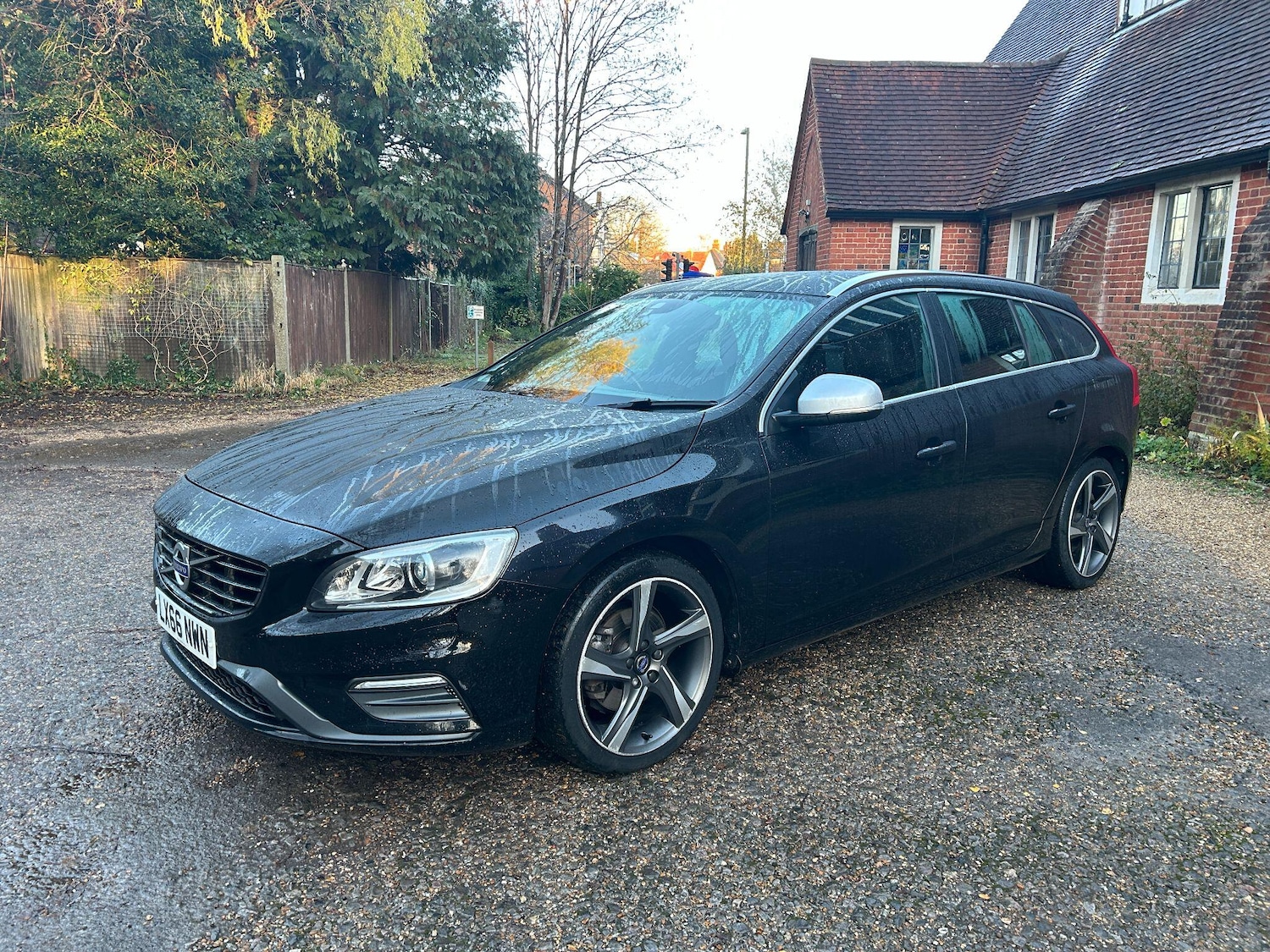 Used Volvo V60 2016 for sale - 76865925: Photo 19