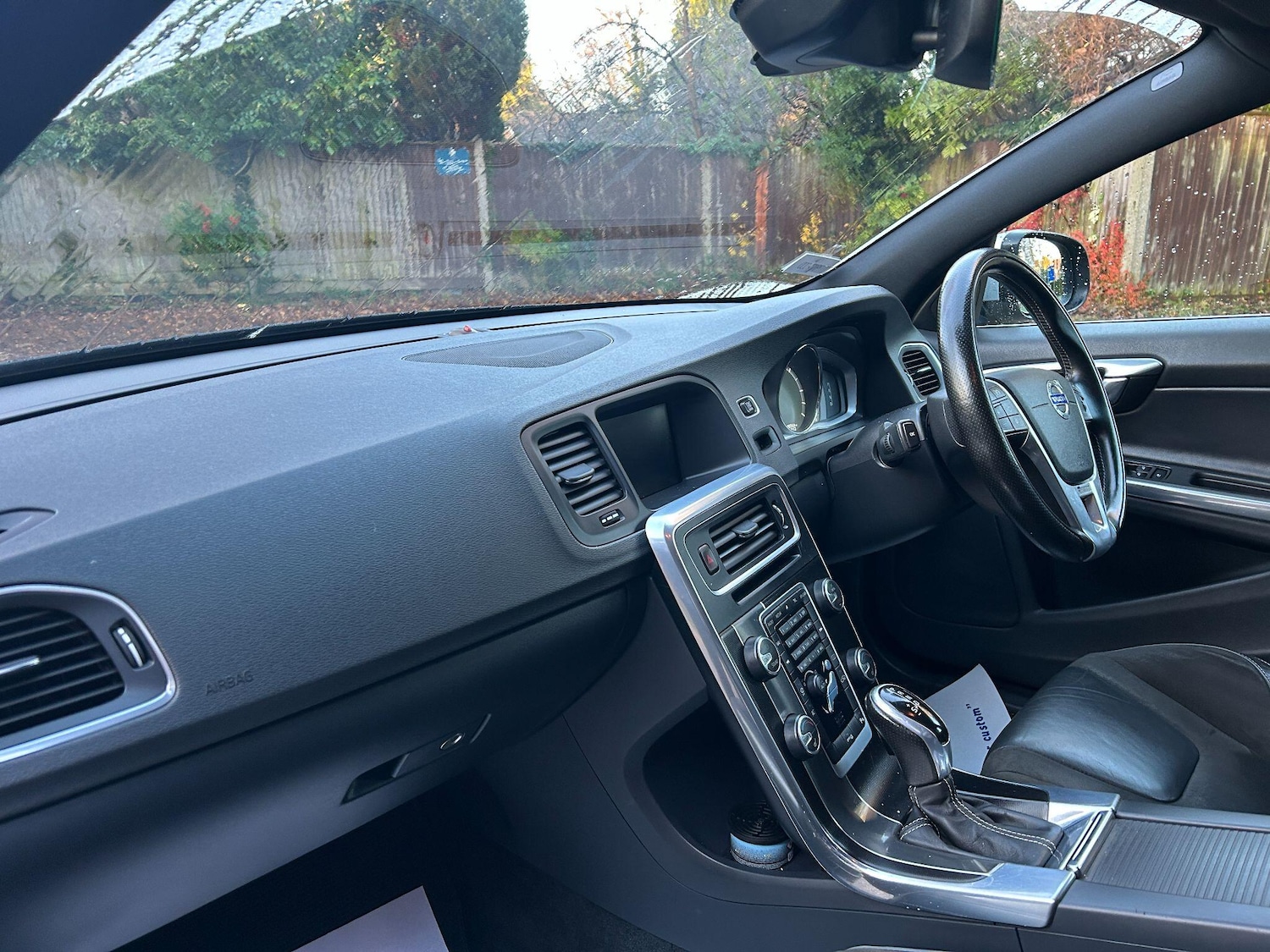 Used Volvo V60 2016 for sale - 76865925: Photo 4