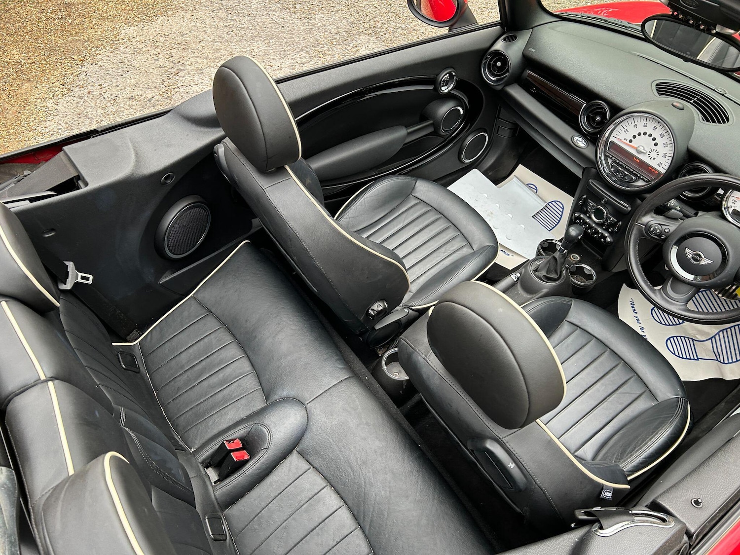 Used MINI Convertible 2011 for sale - 76314630: Photo 22