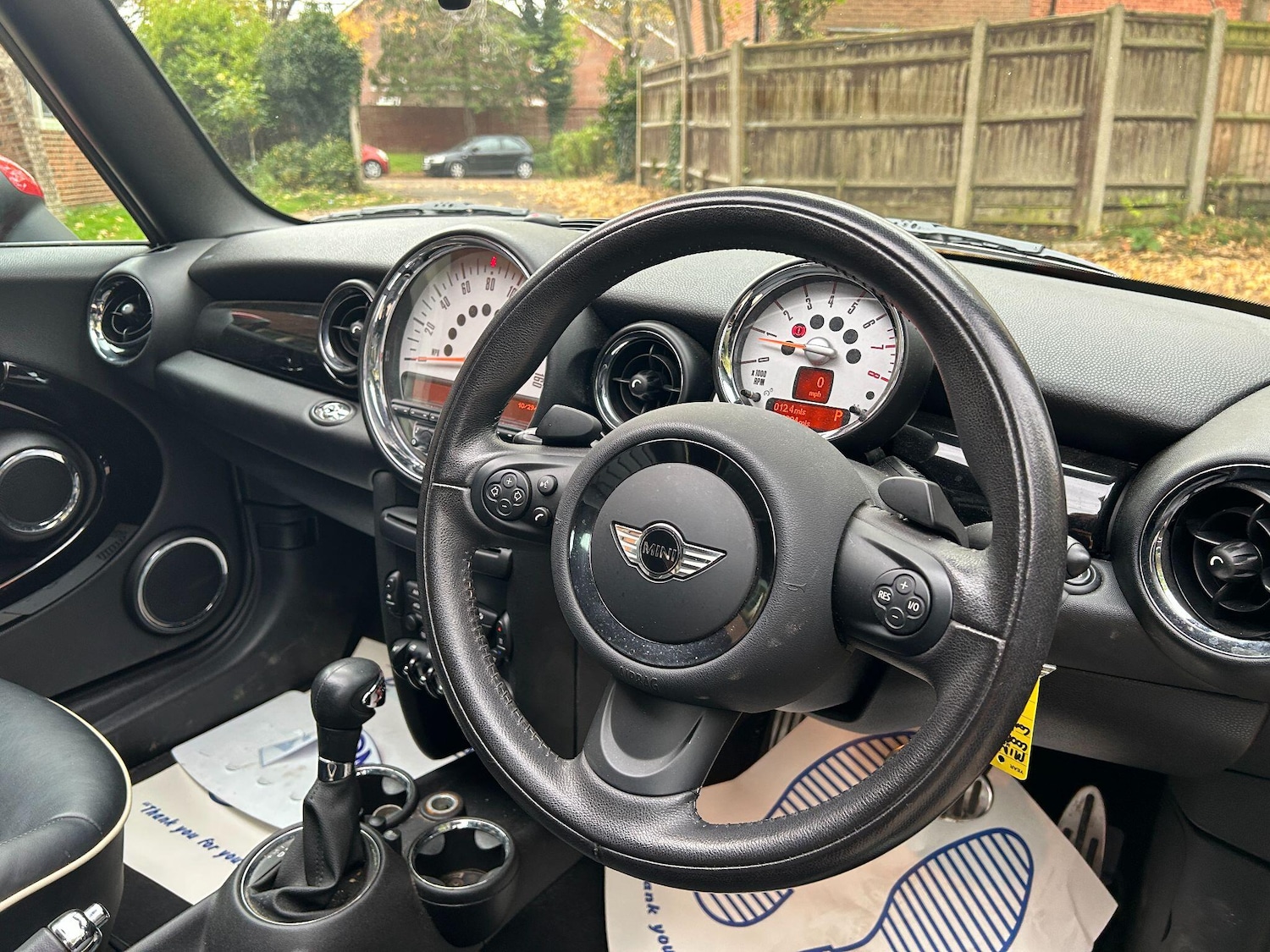 Used MINI Convertible 2011 for sale - 76314630: Photo 5