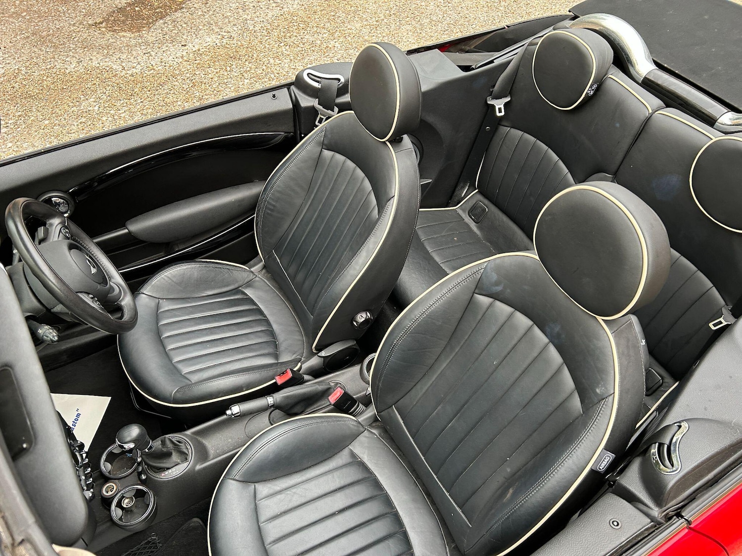 Used MINI Convertible 2011 for sale - 76314630: Photo 7