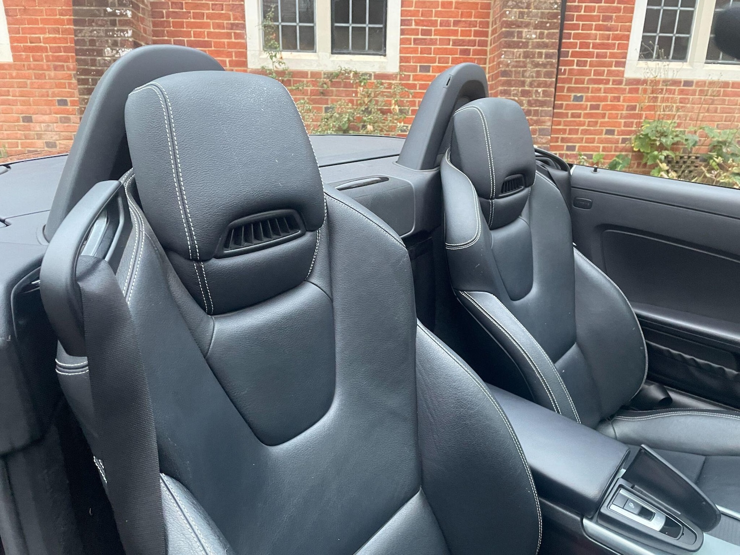 Used Mercedes-Benz SLK 2014 for sale - 76690017: Photo 12