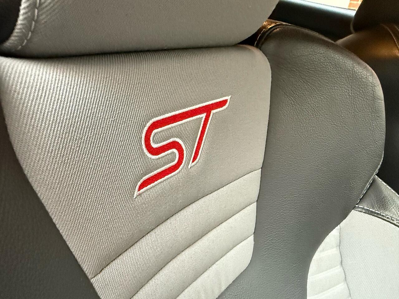 Used Ford Fiesta 2015 for sale - 76994280: Photo 17