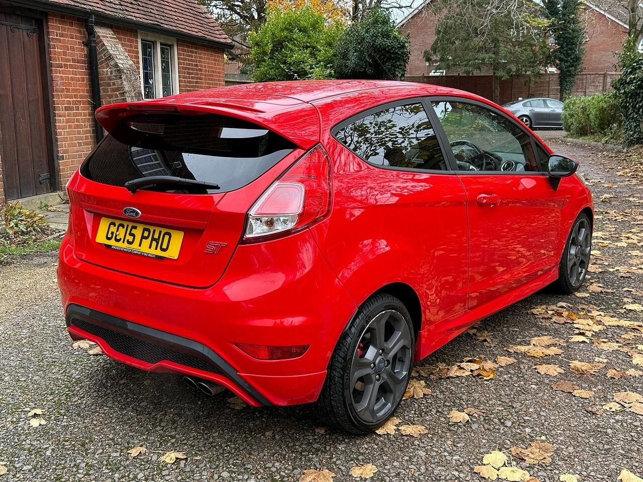 Used Ford Fiesta 2015 for sale - 76994280: Photo 5