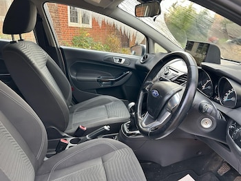 Used Ford Fiesta 2014 for sale - 76424865: Photo