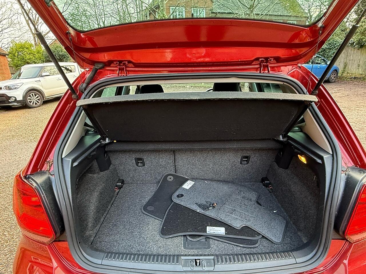 Used Volkswagen Polo 2015 for sale - 77202611: Photo 29