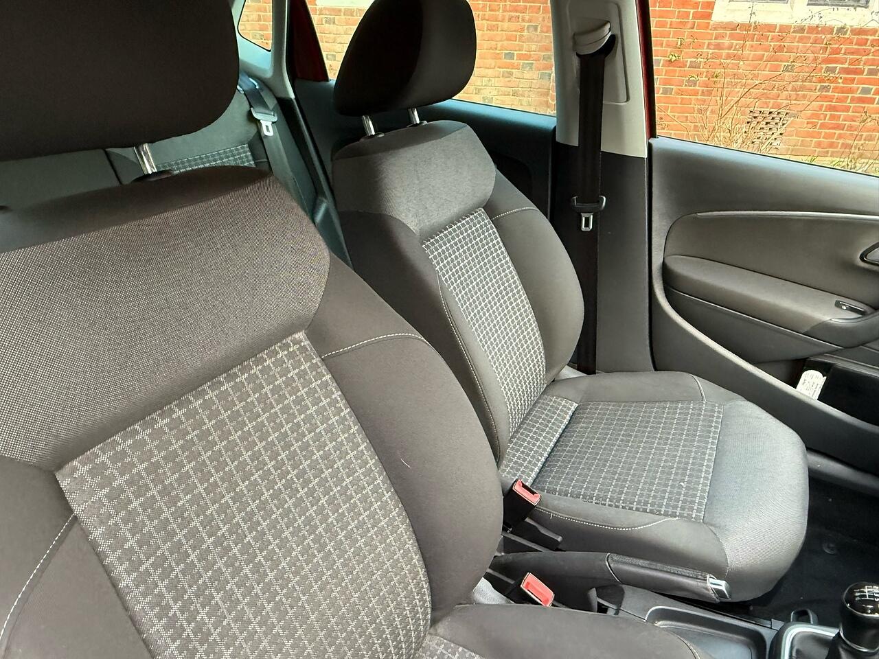 Used Volkswagen Polo 2015 for sale - 77202611: Photo 33