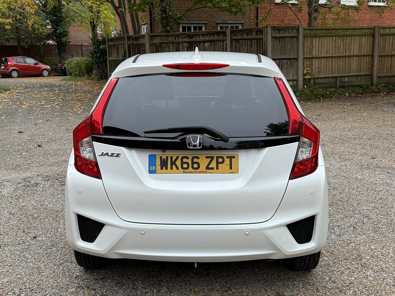 Used Honda Jazz 2016 for sale - 76282746: Photo 10