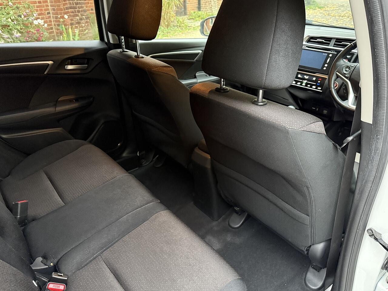 Used Honda Jazz 2016 for sale - 76282746: Photo 18