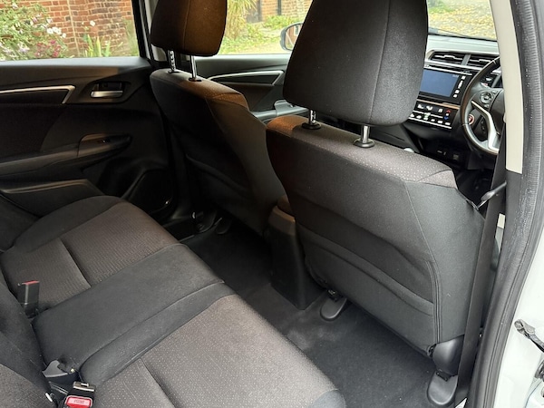 Used Honda Jazz 2016 for sale - 76282746: Photo 18