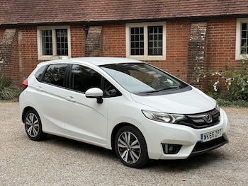 Used Honda Jazz 2016 for sale - 76282746: Photo 2