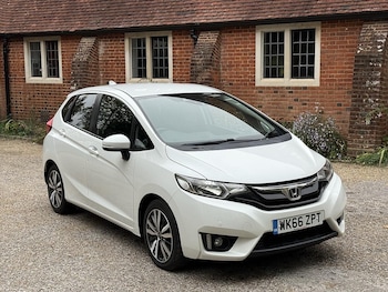 Used Honda Jazz 2016 for sale - 76282746: Photo 3