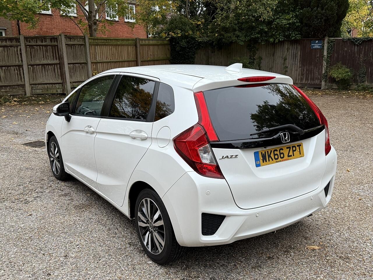 Used Honda Jazz 2016 for sale - 76282746: Photo 9
