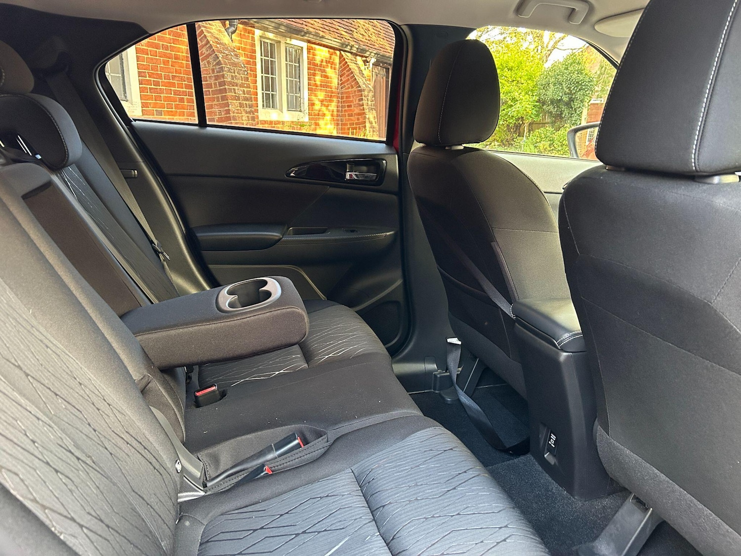 Used Mitsubishi Eclipse Cross 2018 for sale - 76398847: Photo 10