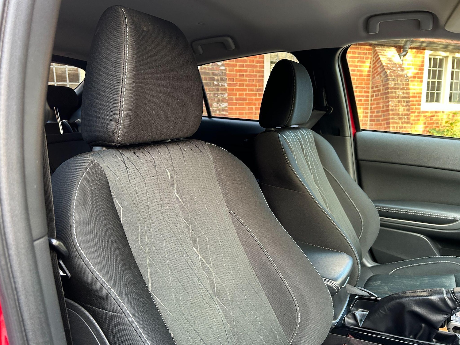 Used Mitsubishi Eclipse Cross 2018 for sale - 76398847: Photo 8