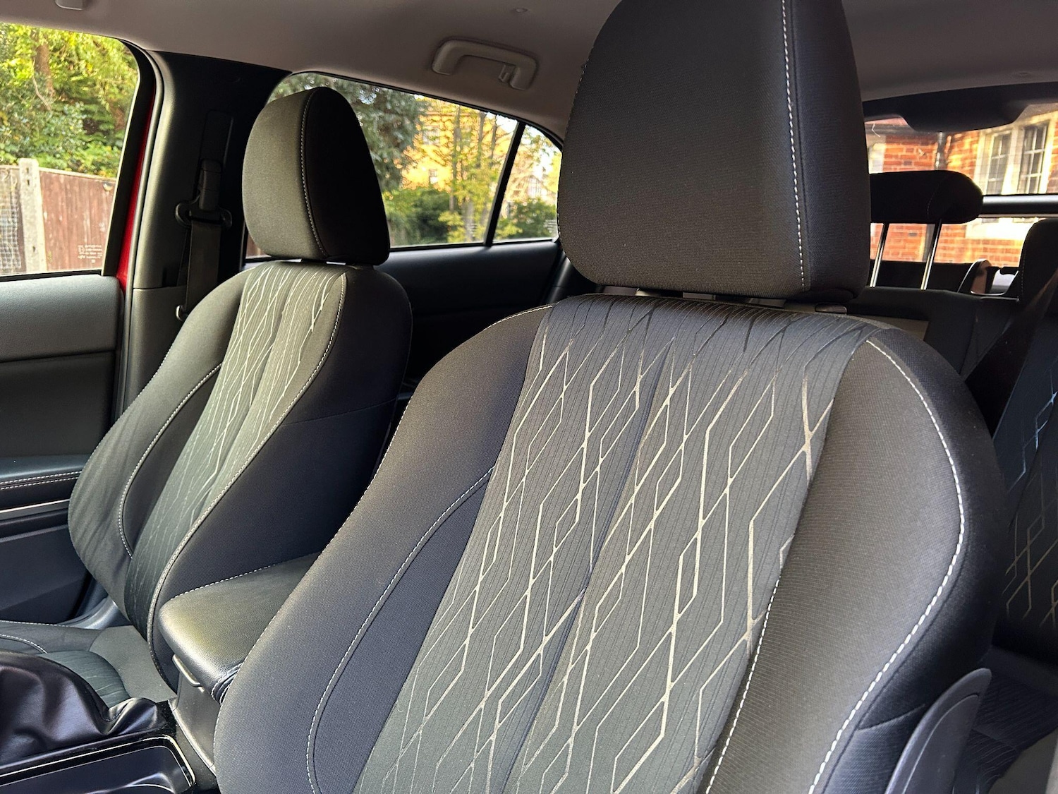 Used Mitsubishi Eclipse Cross 2018 for sale - 76398847: Photo 9