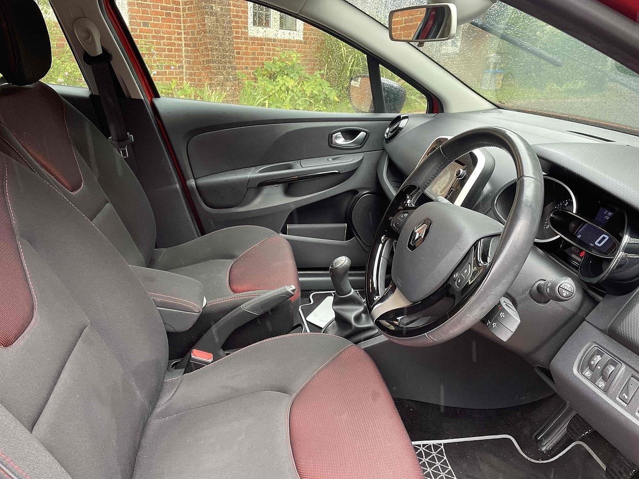 Used Renault Clio 2016 for sale - 76646340: Photo 18