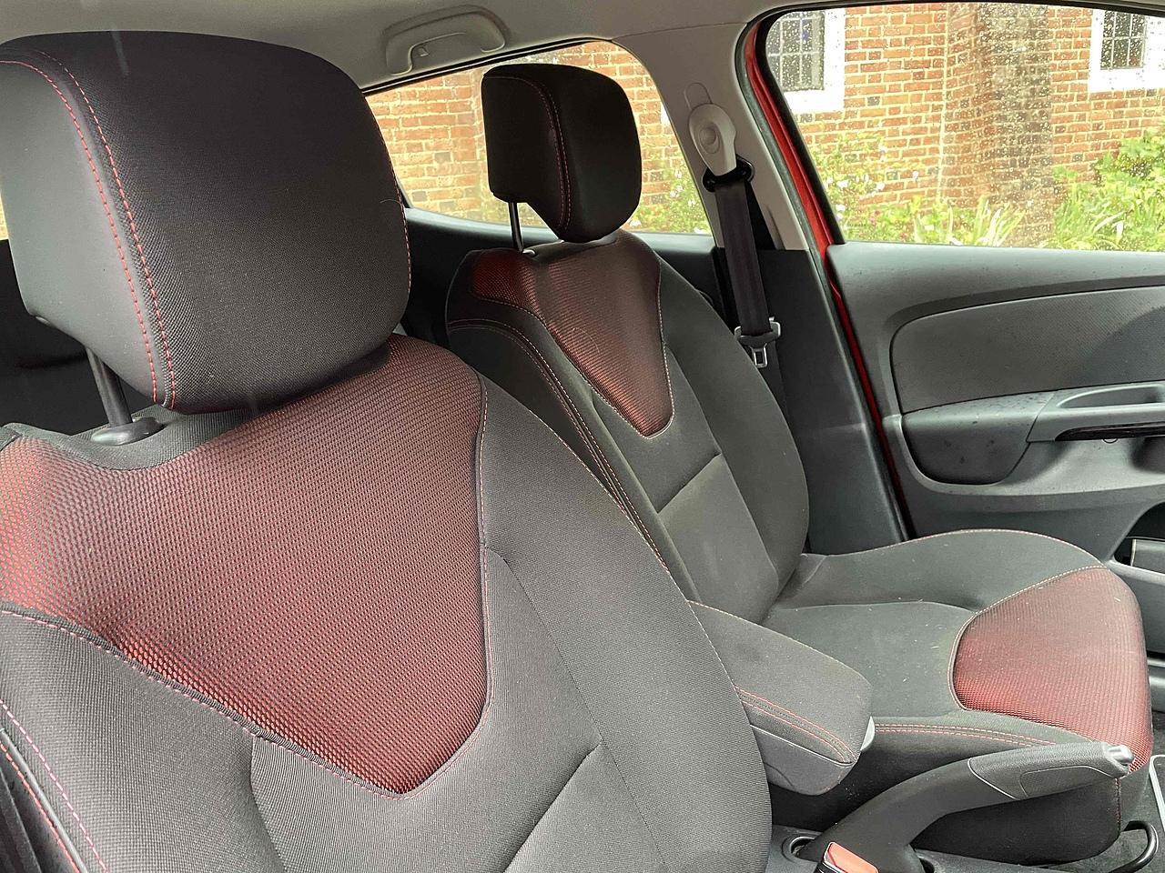 Used Renault Clio 2016 for sale - 76646340: Photo 19