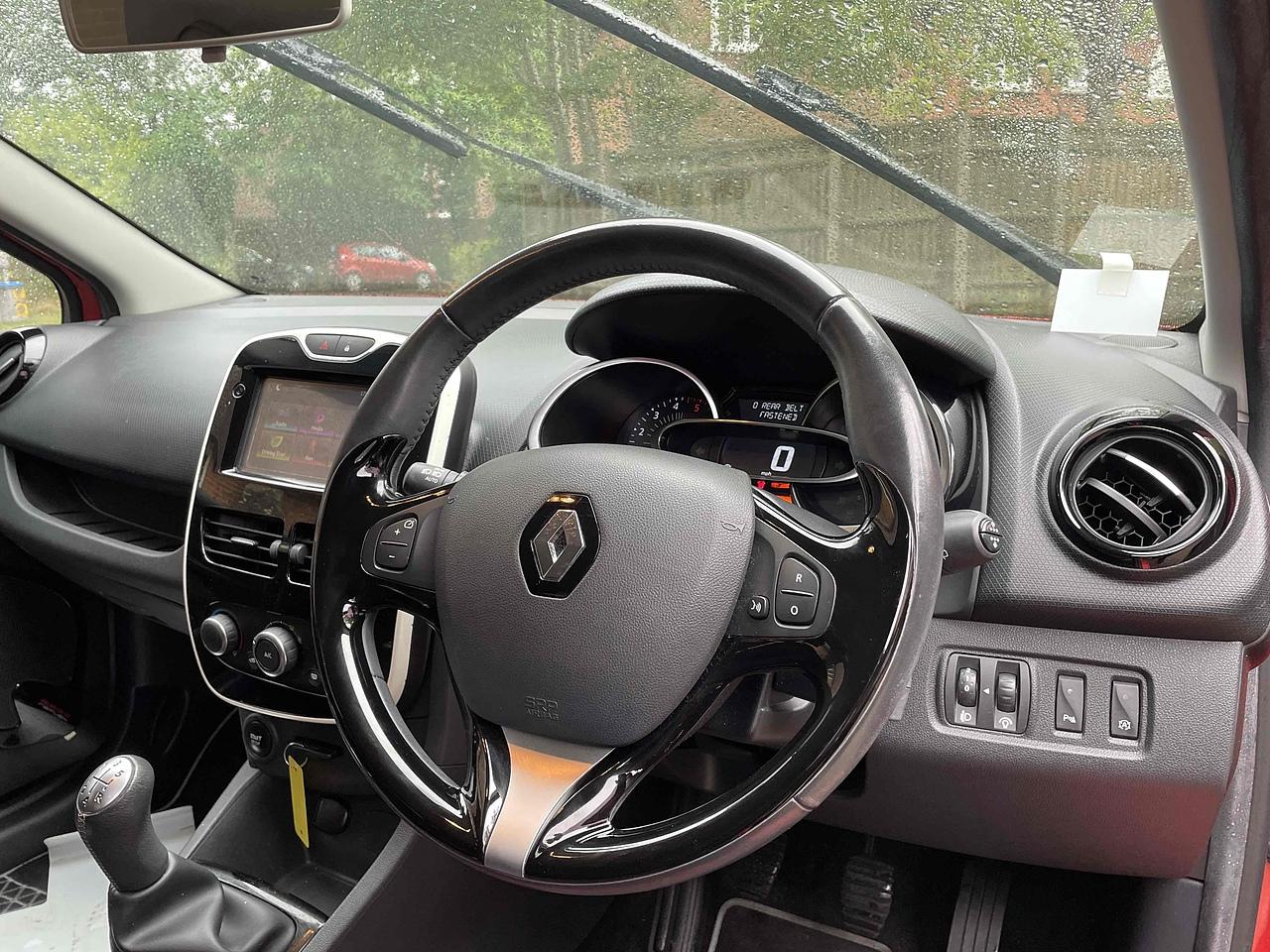 Used Renault Clio 2016 for sale - 76646340: Photo 21