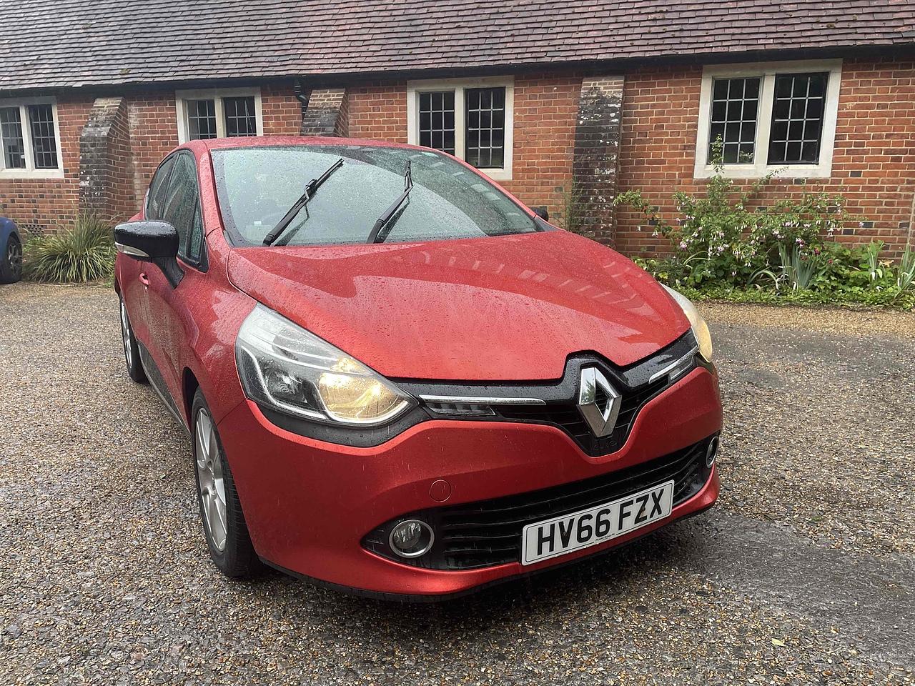 Used Renault Clio 2016 for sale - 76646340: Photo 3