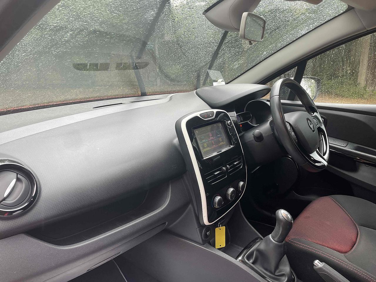 Used Renault Clio 2016 for sale - 76646340: Photo 5