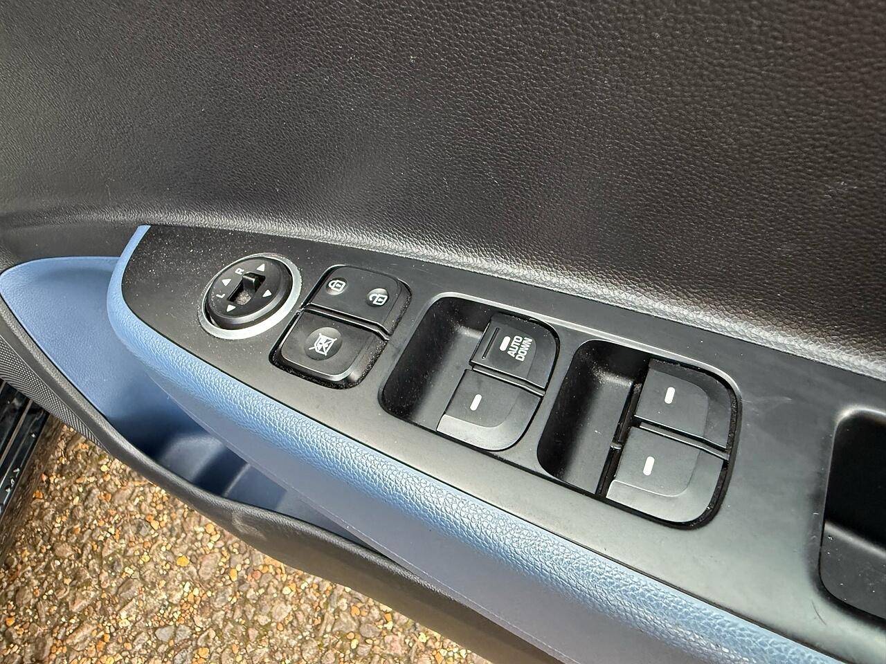 Used Hyundai i10 2015 for sale - 77109281: Photo 22