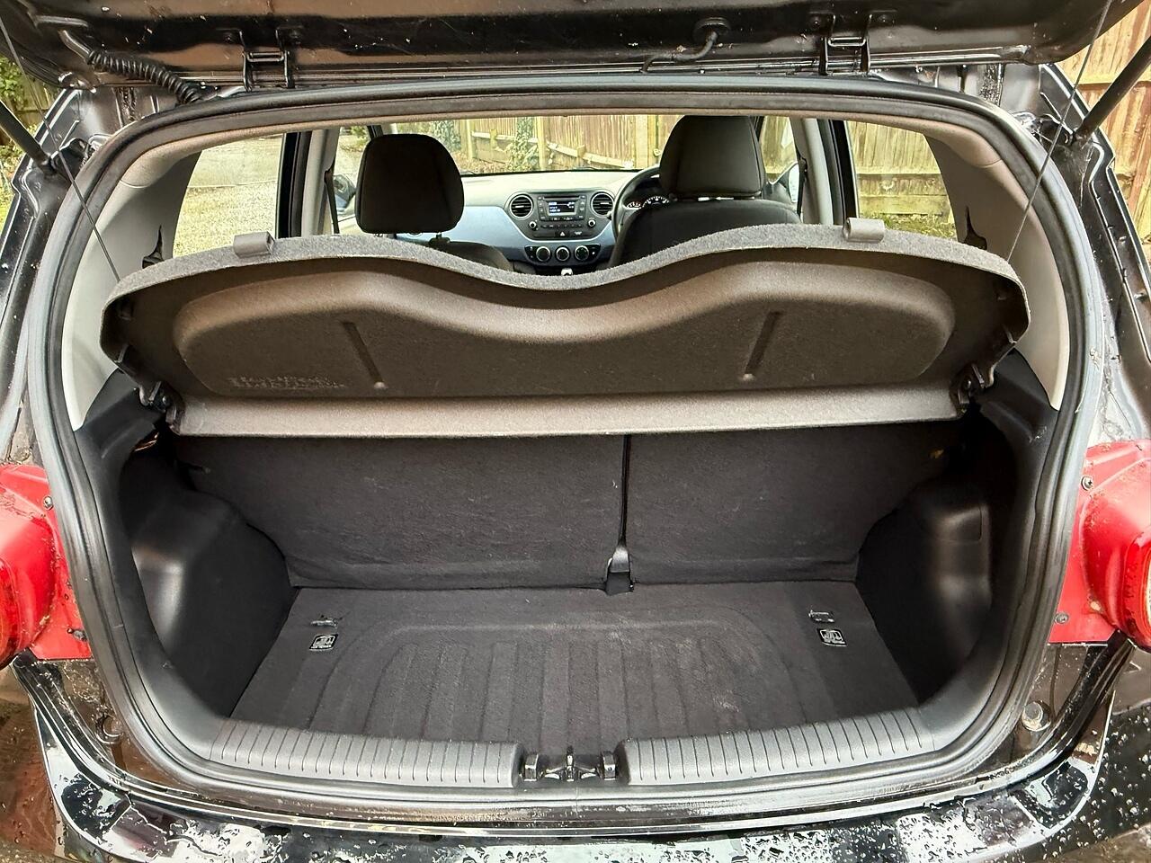 Used Hyundai i10 2015 for sale - 77109281: Photo 24