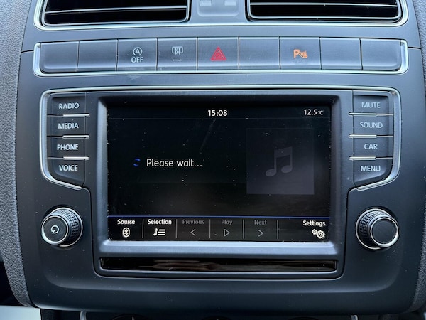 Used Volkswagen Polo 2017 for sale - 76042826: Photo 31