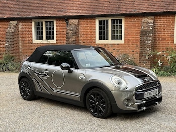 Used MINI Convertible 2017 for sale - 76226202: Photo
