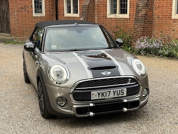 Used MINI Convertible 2017 for sale - 76226202: Photo