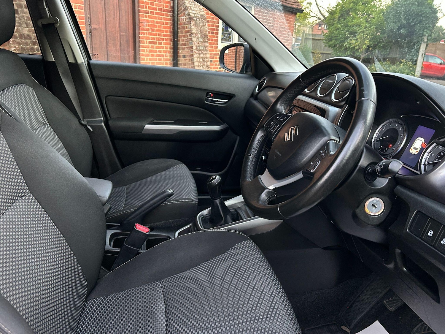 Used Suzuki Vitara 2019 for sale - 76913613: Photo 2